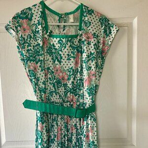 Vintage 70s Secretary Dress | Altered Neckline 50s Style | Medium